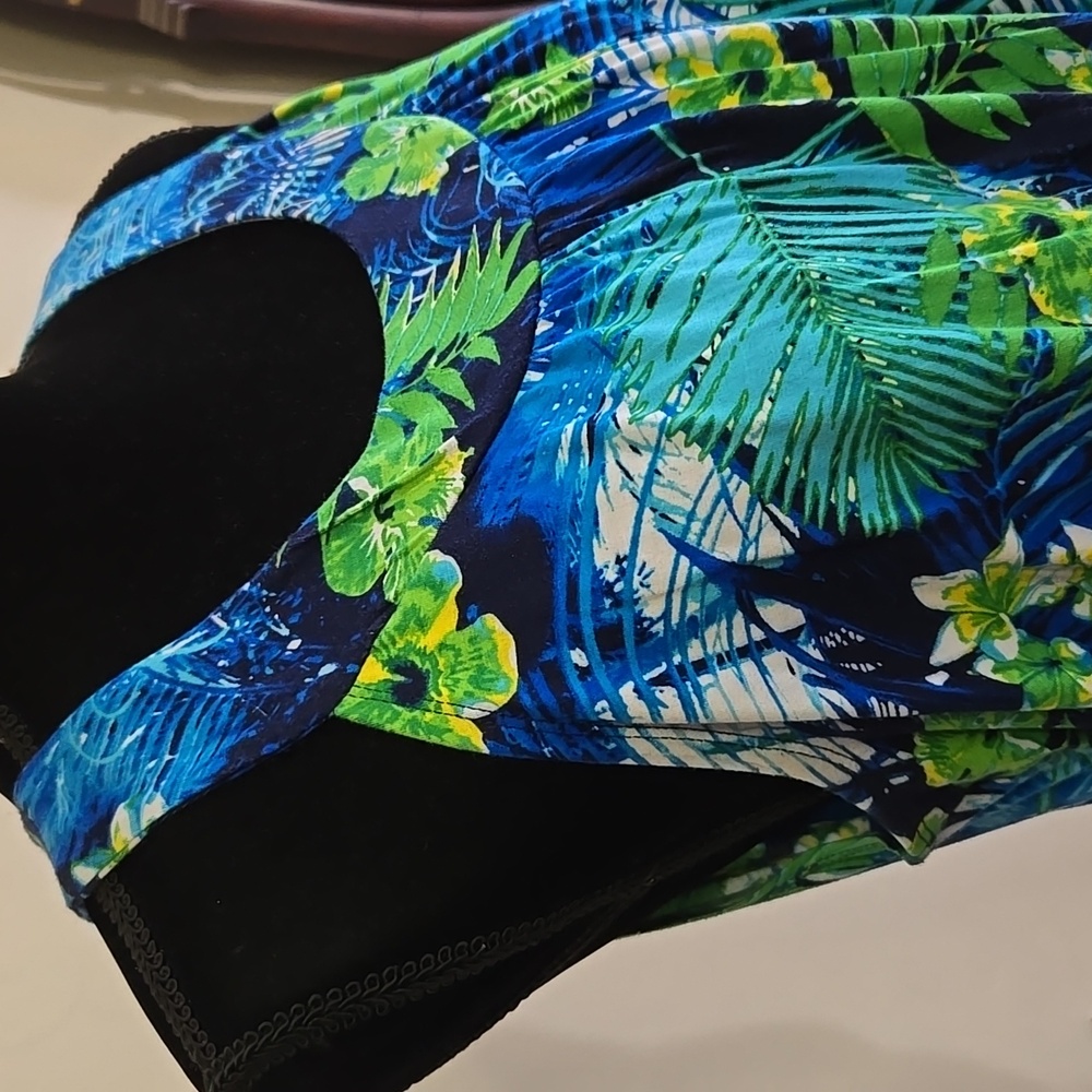 T53 Roz &Ali Tropical Tank Top Handkercheif Hem Lightwright Breezy "Vacay Ready" - Picture 5 of 10